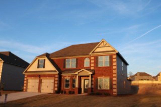1st image of 4026 Lakewood Dr