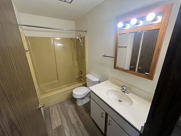3rd image of 312 W Broadway St #7