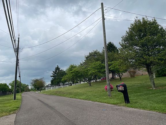 4th image of 2234 Murray Dr