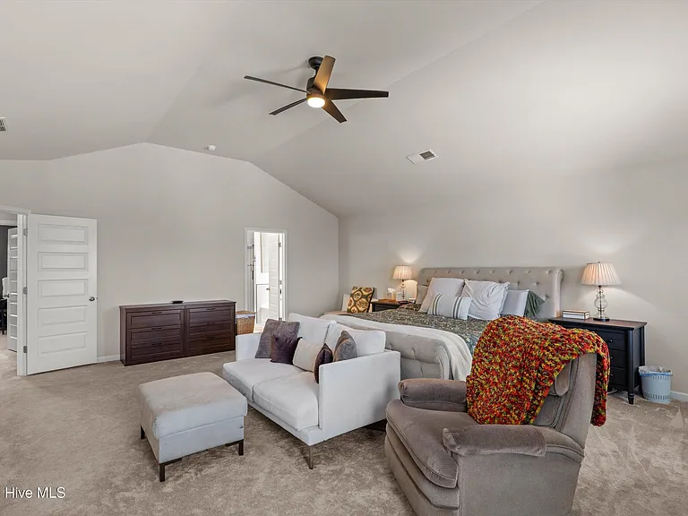 136 Sims Ct — Photo 21