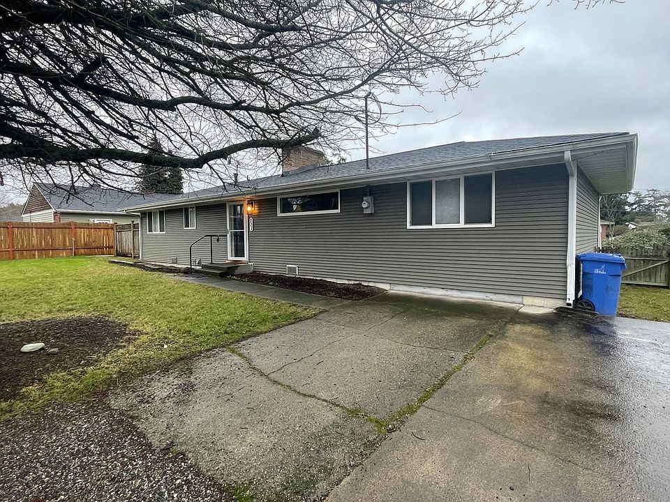 1st image of 711 NE 7th Ave