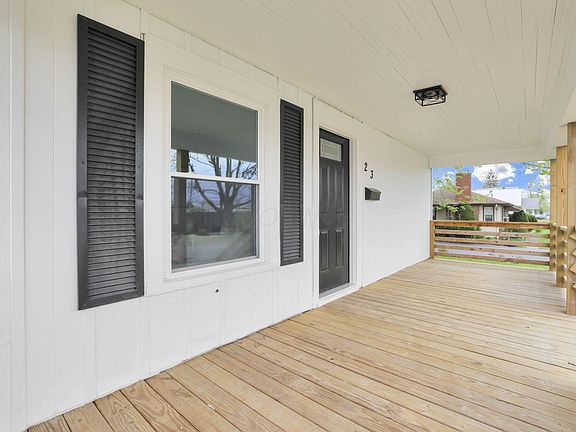 4th image of 23 Buena Vista Ave