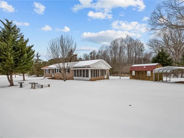 6416 Patterson Rd, Snow Camp, NC 27349