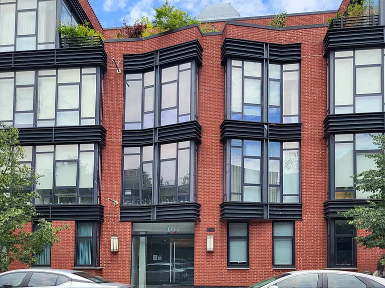 161 N 4th St #2D — Photo 13