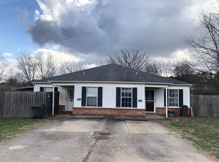 1624 N Linda Jo Pl, Fayetteville, AR 72703