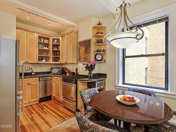 3rd image of 1429 Lexington Ave #7G