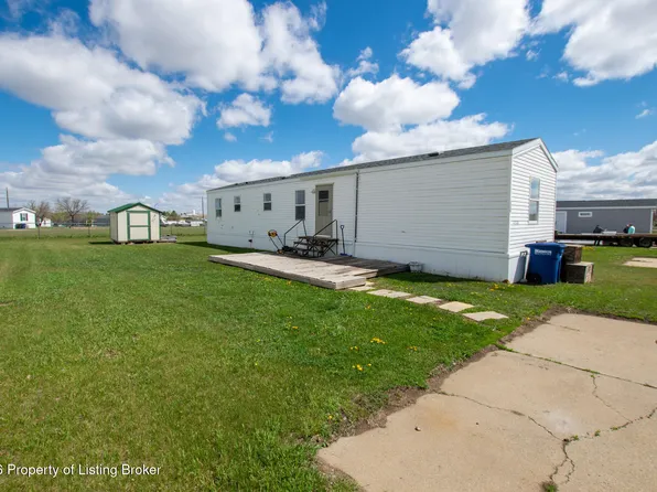 221 D St, Dickinson, ND 58601