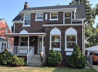 13105 Oakdale St, Southgate, MI 48195