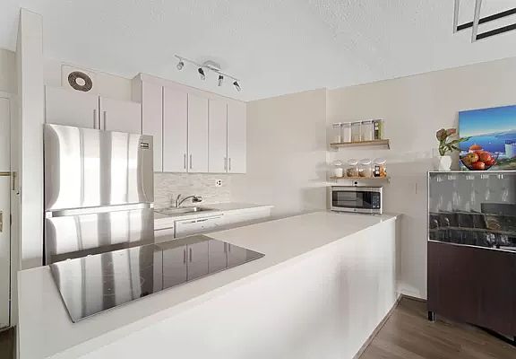 3rd image of 25-40 Shore Blvd #7E