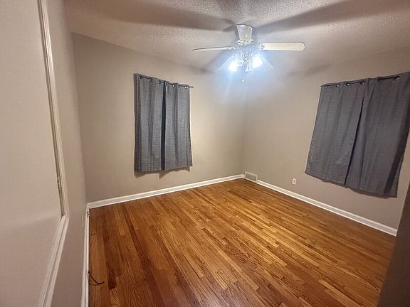 5th image of 1517 E Jefferson Ave