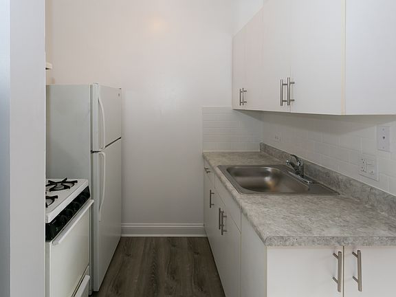 4th image of 4241 N Kenmore Ave Unit 307