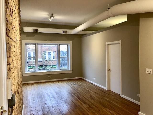 1st image of 3136 W Montrose Ave #2
