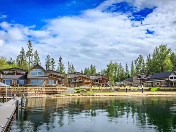 102 Palouse Dr #B3, Nordman, ID 83848