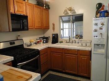 5th image of 445 W Harvard St