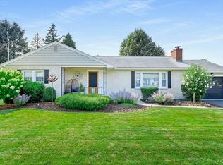 102 Raven Rd, Lowell, MA 01852