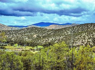 623B County Road 69, Dixon, NM 87527