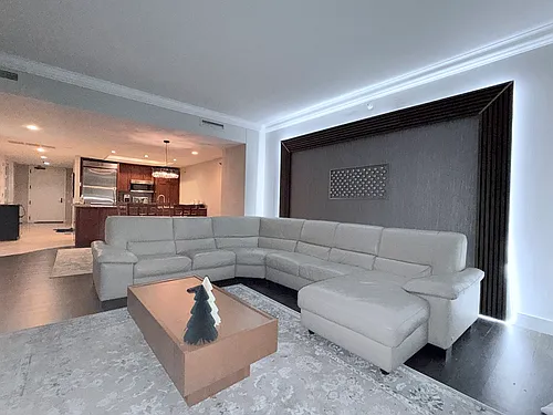 680 N Lake Shore Dr Photo 1