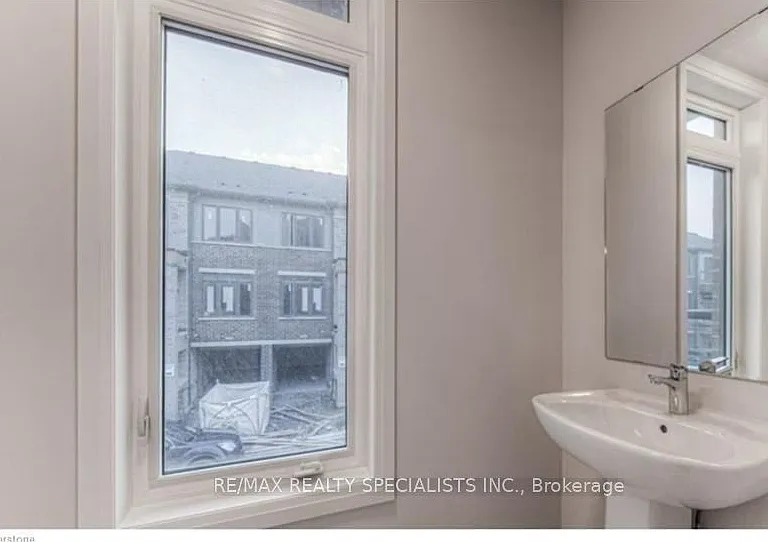 585 Colborne St #601 — Photo 18