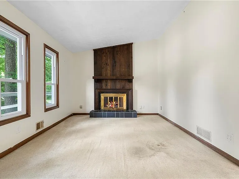 3260 Creek Hollow Dr — Photo 3