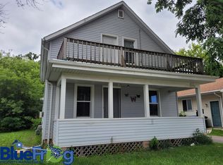 1717 Walnut St #1/2, Oshkosh, WI 54901