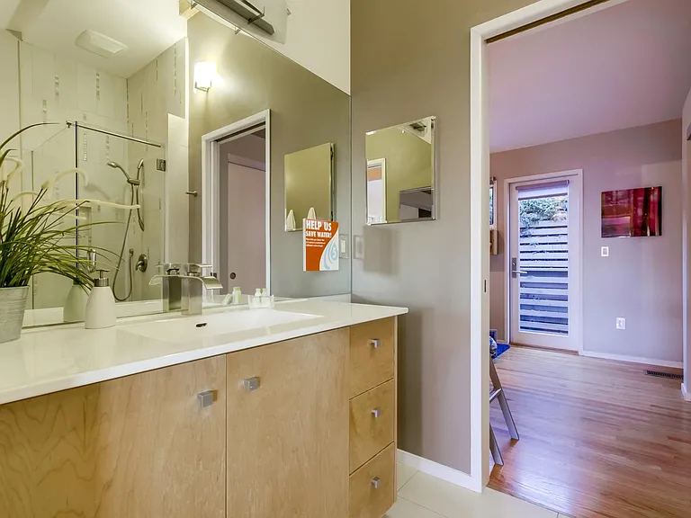 4624 Bermuda Ave — Photo 32