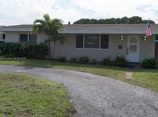 7700 NW 16th Ct, Hollywood, FL 33024