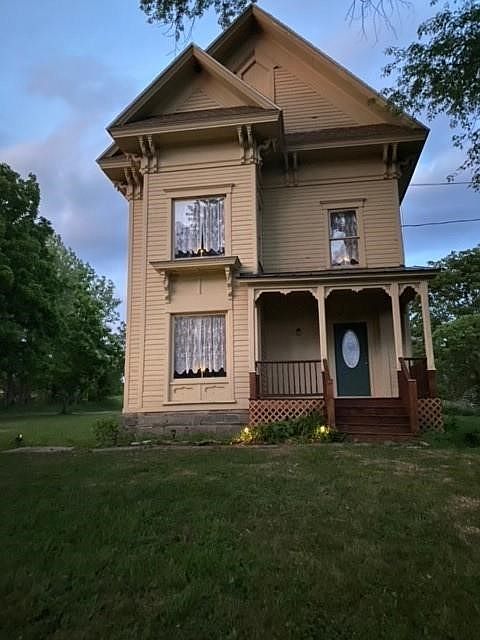 1st image of 2182 Oak Hill Rd