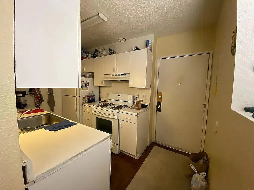 10762 E Exposition Ave — Photo 2