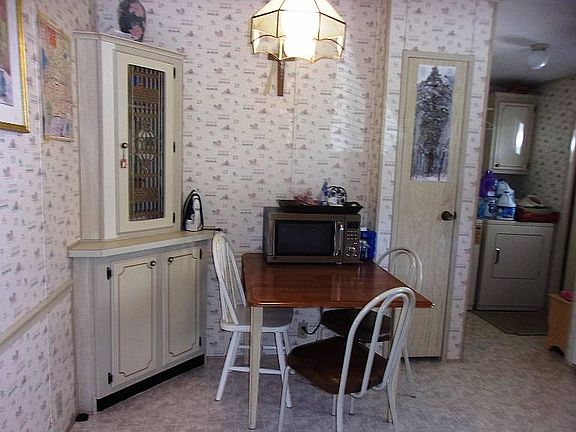 3rd image of 896 W Colonial Cir #896