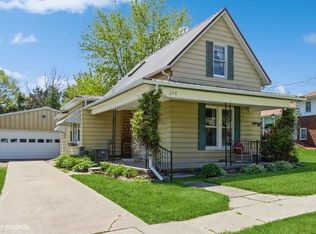 208 E Columbus St, Crawfordsville, IA 52621