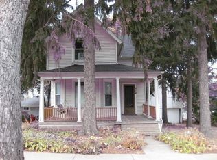 514 State St, St Charles, IL 60174