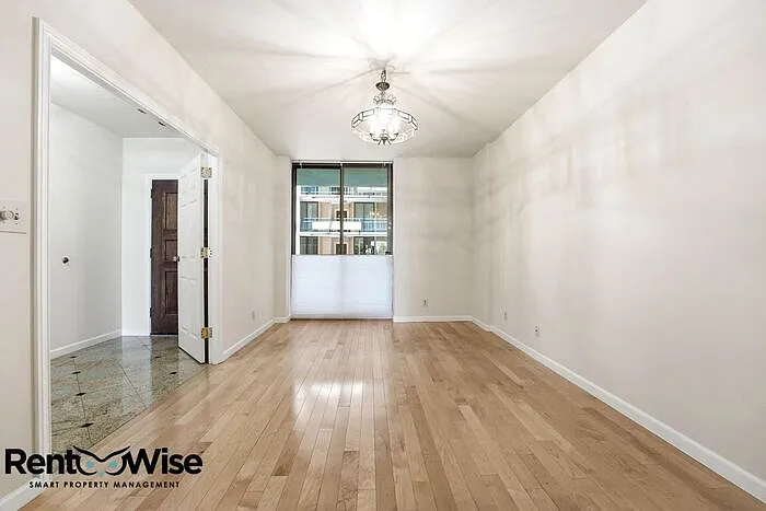 555 Laurel Ave #303 — Photo 27