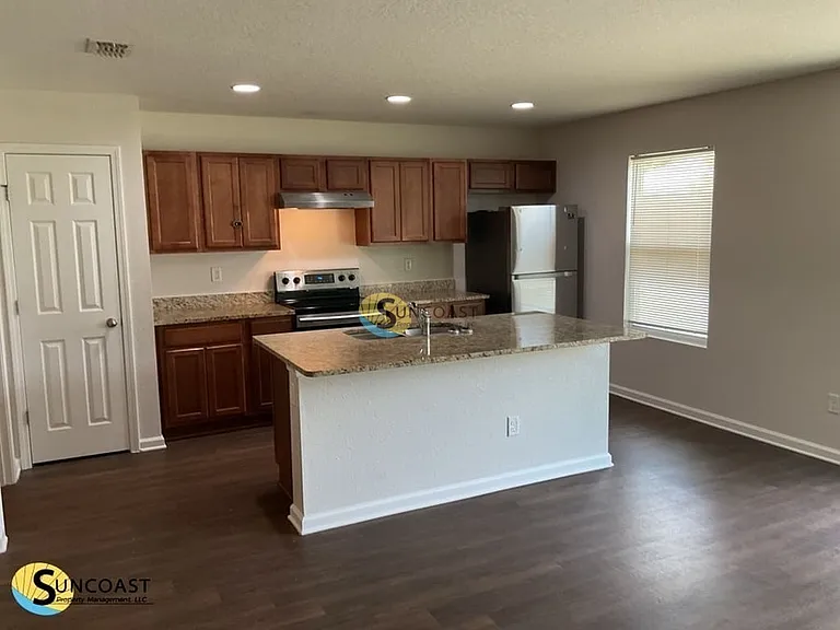 7835 Mariner St — Photo 3