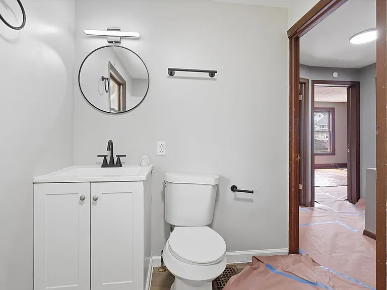 142 Western Ave — Photo 9
