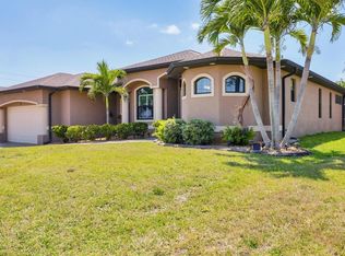4 White Marsh Ln, Rotonda West, FL 33947