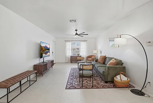313 E Riviera Dr Photo 1