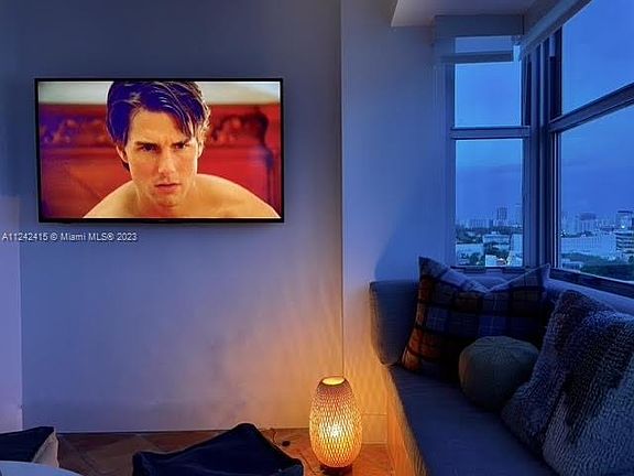 5th image of 1881 Washington Ave APT 16E