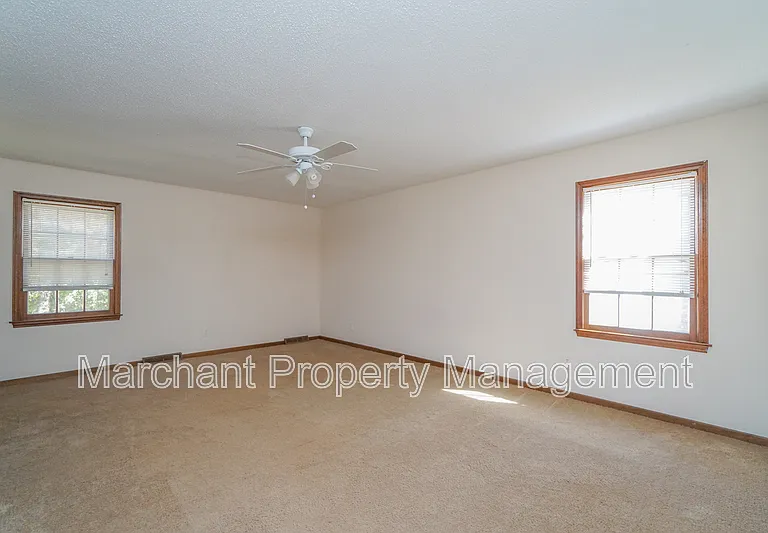 49 Cobblestone Rd — Photo 18