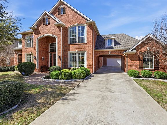 2nd image of 1130 Rio Bravo Way