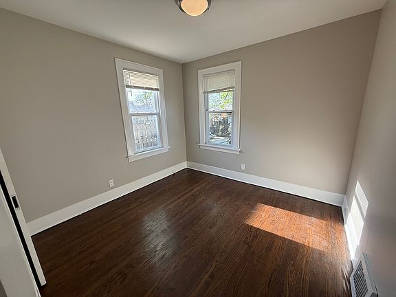 5th image of 338 157th St