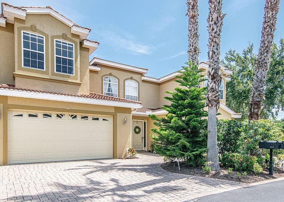 1st image of 965 Canino Ct