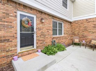 185 Carmelaire Dr, Carmel, IN 46032