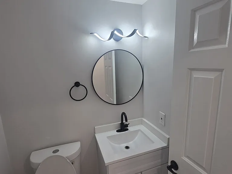90 Light St #15 — Photo 11
