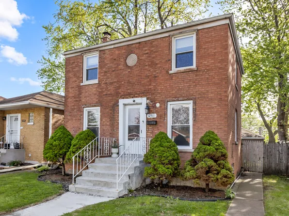 12511 S State St, Chicago, IL 60628