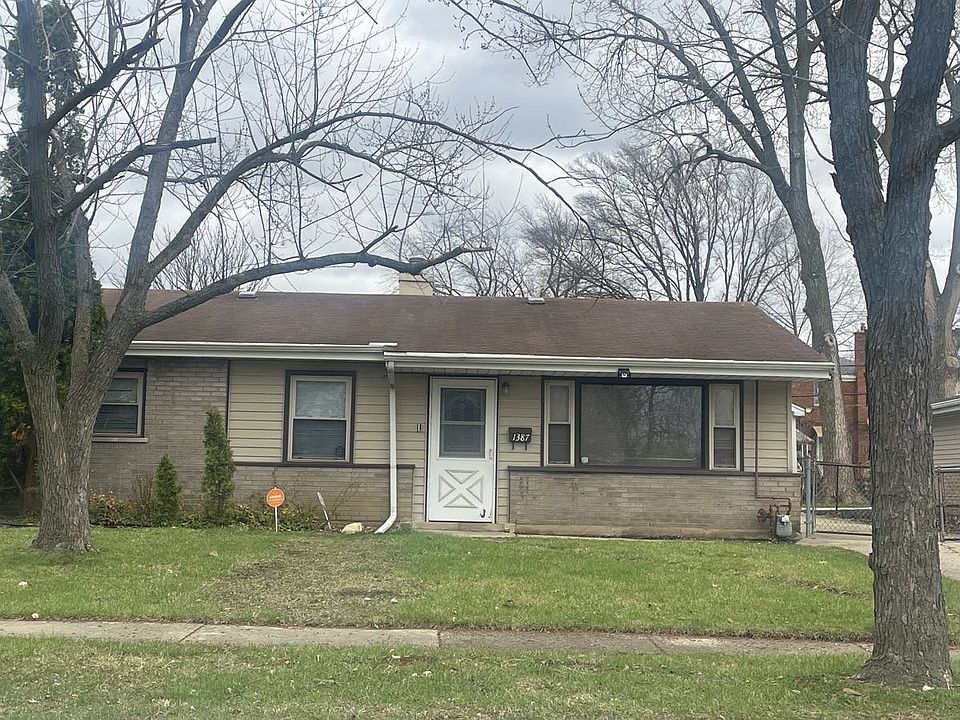 1st image of 1387 Forest Pl