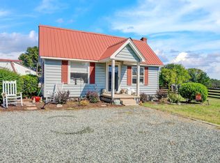 54 Kings Landscape Dr, Pittsboro, NC 27312