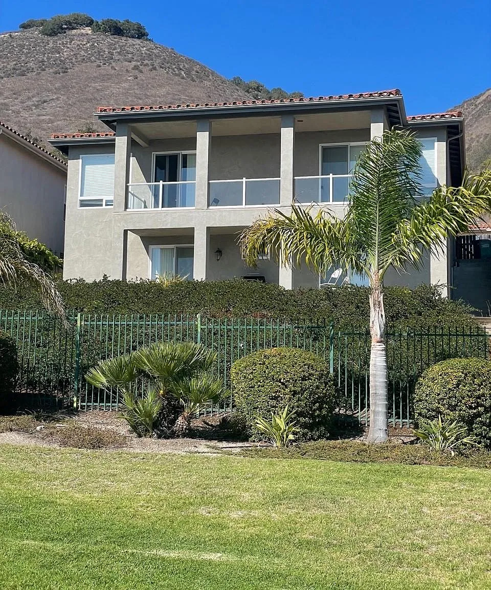 3 bed, 2.5 bath, 1944 sqft, $4,750 — Photo 4