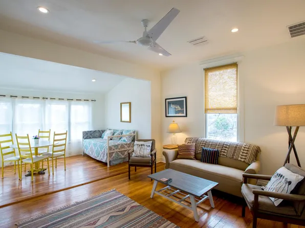 403 Gillespie St #Up, San Antonio, TX 78212