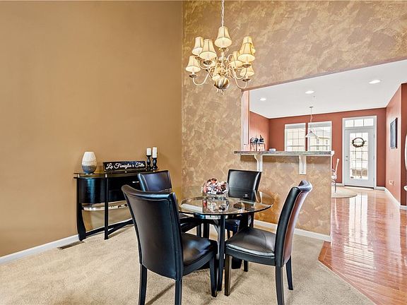 4th image of 754 Marigold Ct