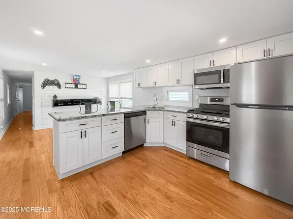 10 Robin, Hazlet, NJ 07730
